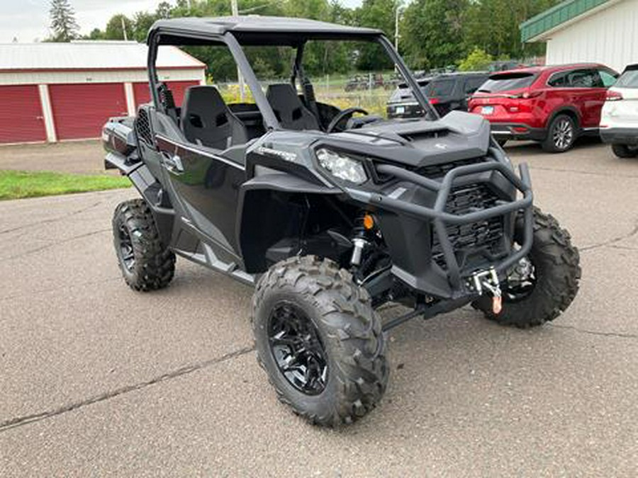 2025 Can-Am Commander MAX DPS 1000R