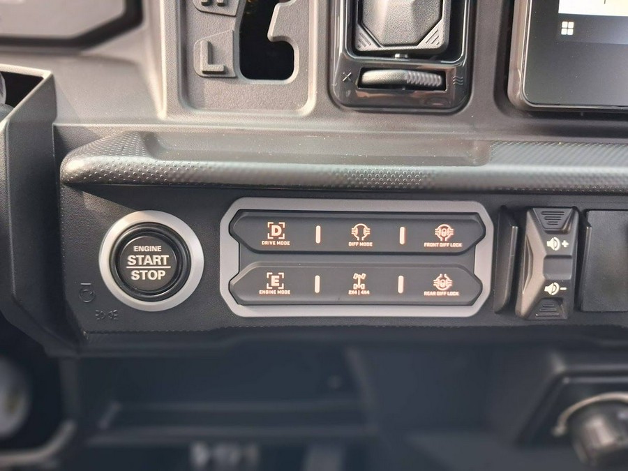 2026 Can-Am Defender Limited HD11