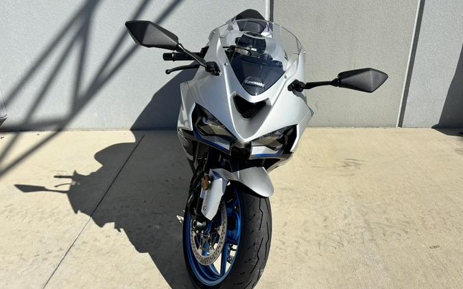 2027 Kawasaki Ninja ZX-6R 636