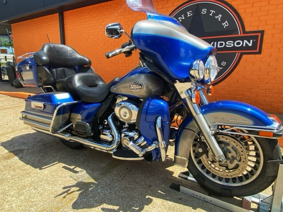 2009 Harley-Davidson® FLHTCU - Ultra Classic® Electra Glide®