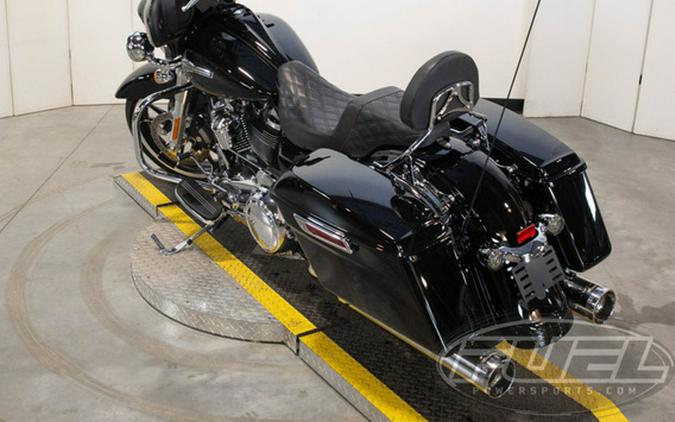 2023 Harley-Davidson FLHX - Street Glide