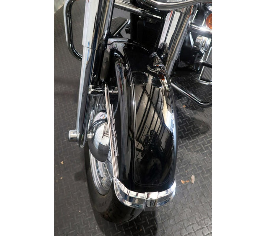 2022 Harley-Davidson® FLHCS - Heritage Classic 114