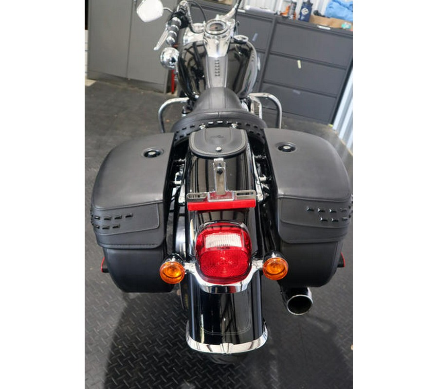 2022 Harley-Davidson® FLHCS - Heritage Classic 114