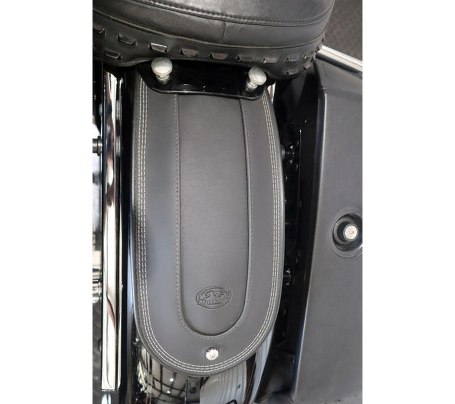 2022 Harley-Davidson® FLHCS - Heritage Classic 114