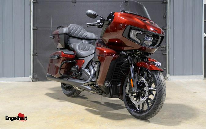 2026 Indian Motorcycle Pursuit® Dark Horse® with 112 and Powerband Audio Package