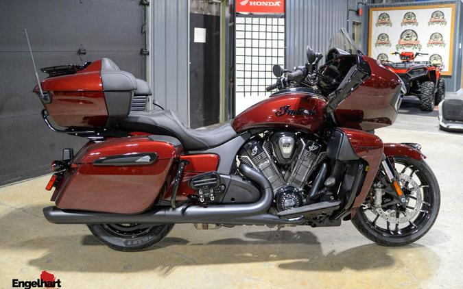 2026 Indian Motorcycle Pursuit® Dark Horse® with 112 and Powerband Audio Package