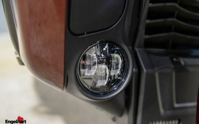 2026 Indian Motorcycle Pursuit® Dark Horse® with 112 and Powerband Audio Package