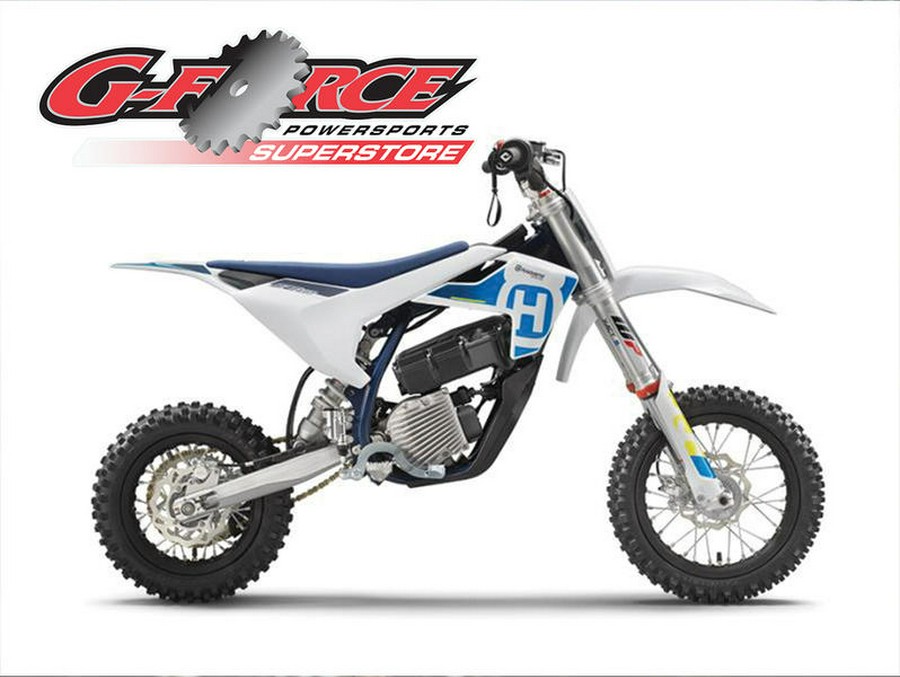 2023 Husqvarna® EE5