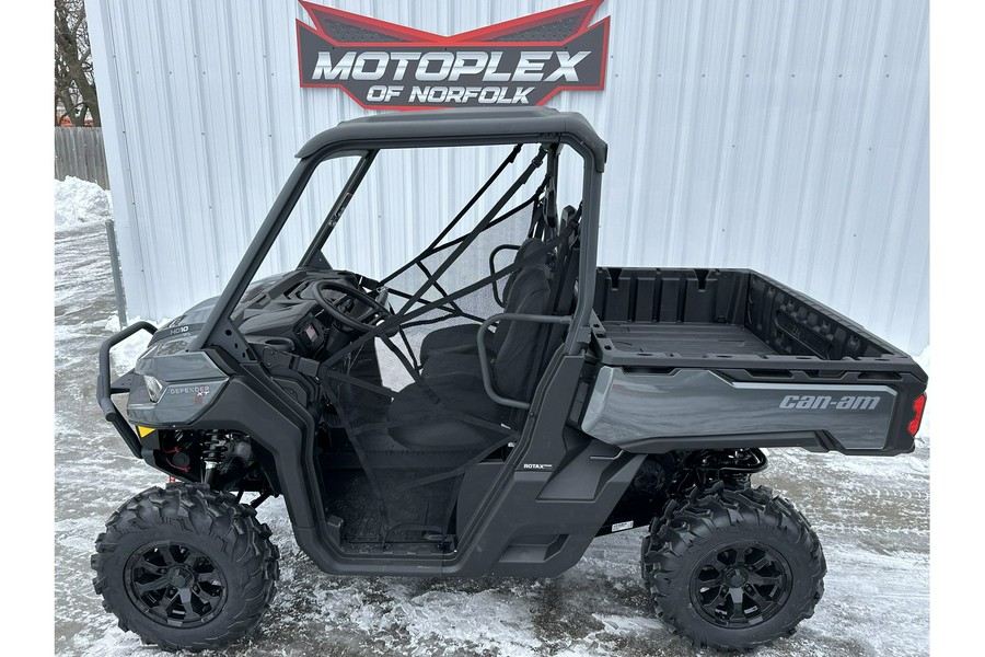 2024 Can-Am DEFENDER XT HD10