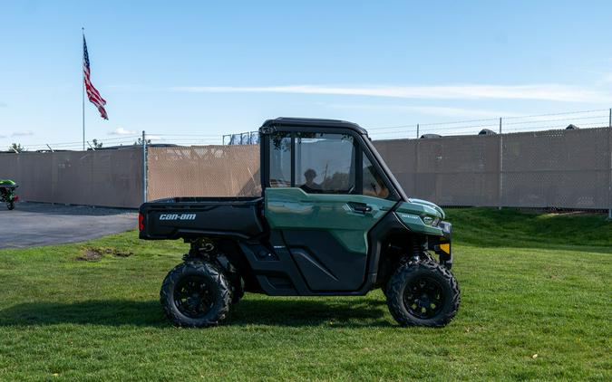 2025 Can-Am™ Defender DPS CAB HD9