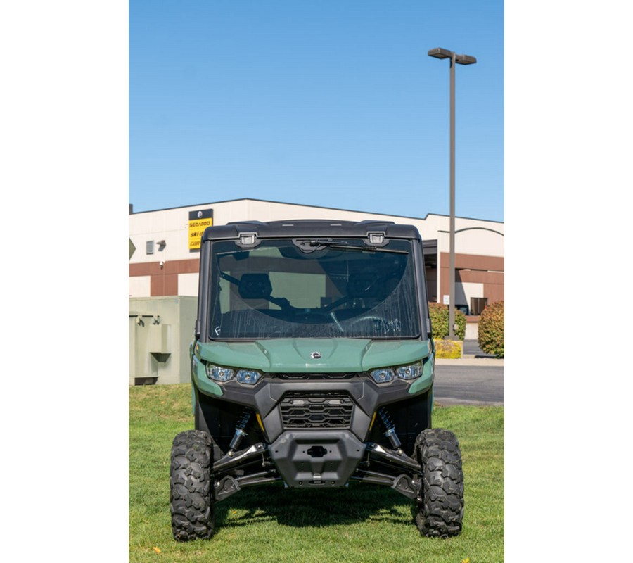 2025 Can-Am™ Defender DPS CAB HD9