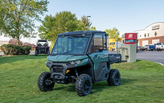 2025 Can-Am™ Defender DPS CAB HD9