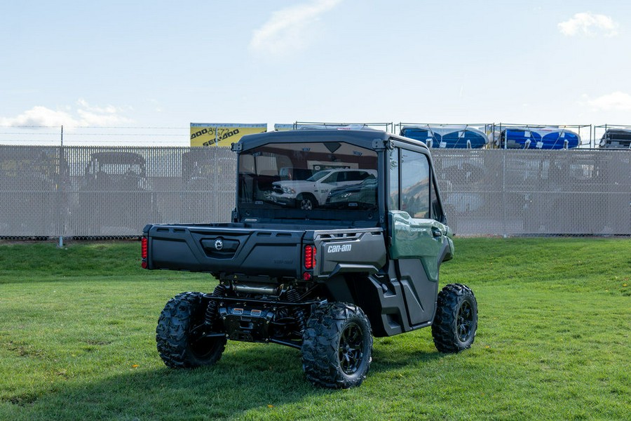 2025 Can-Am™ Defender DPS CAB HD9