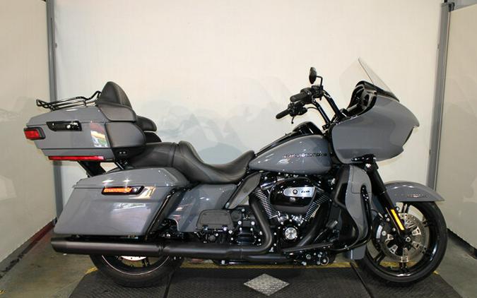 Used 2022 Harley-Davidson Road Glide Limited Grand American Touring Motorcycle For Sale In Miami, Florida