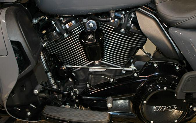 Used 2022 Harley-Davidson Road Glide Limited Grand American Touring Motorcycle For Sale In Miami, Florida