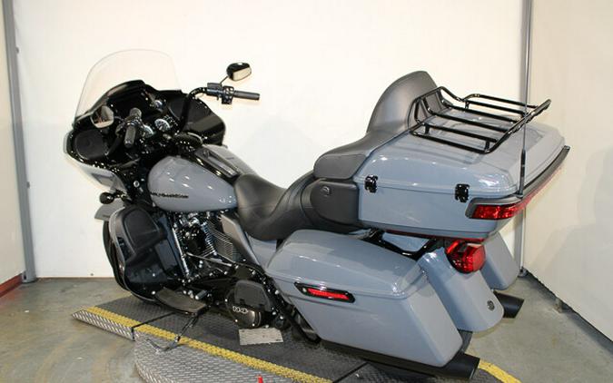 Used 2022 Harley-Davidson Road Glide Limited Grand American Touring Motorcycle For Sale In Miami, Florida