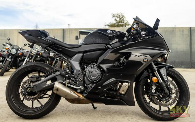 2025 Yamaha YZF R7