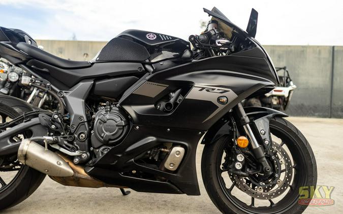 2025 Yamaha YZF R7