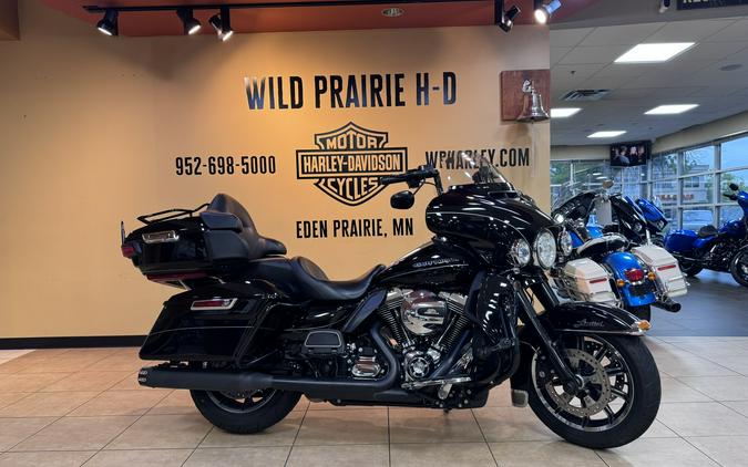 2014 Harley-Davidson® Ultra Limited Black