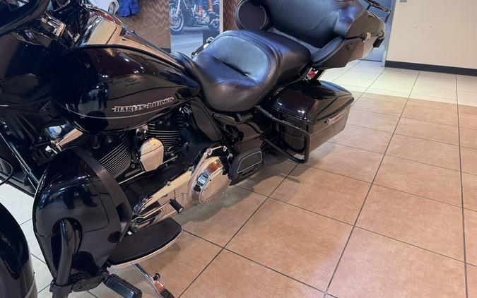 2014 Harley-Davidson® Ultra Limited Black
