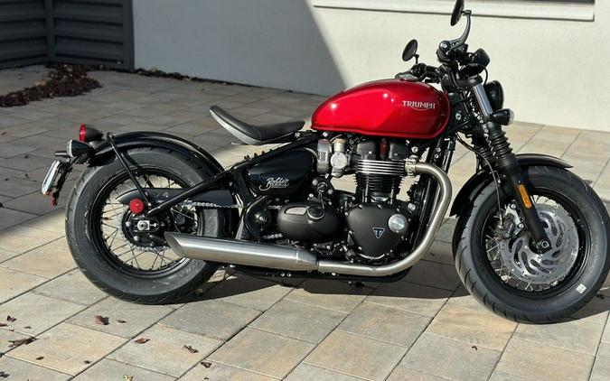 2023 Triumph Bonneville Bobber Red Hopper