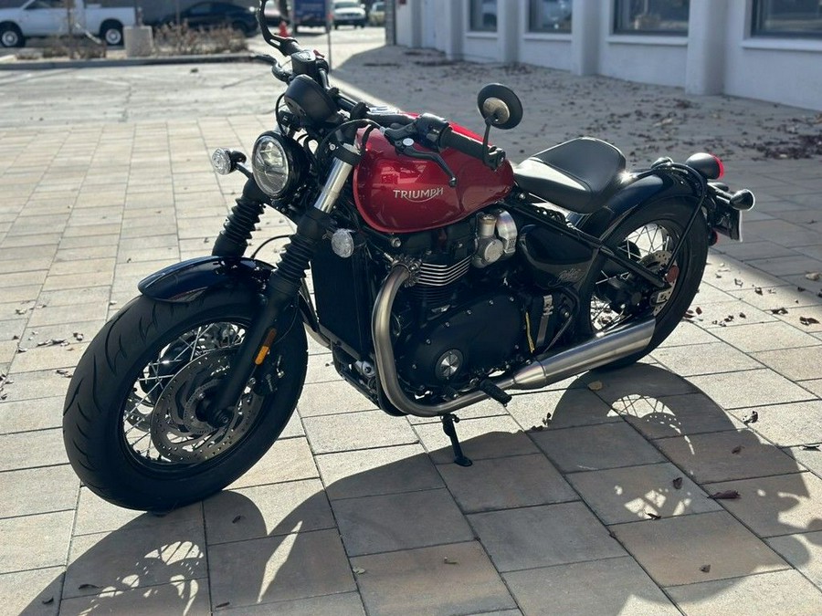 2023 Triumph Bonneville Bobber Red Hopper