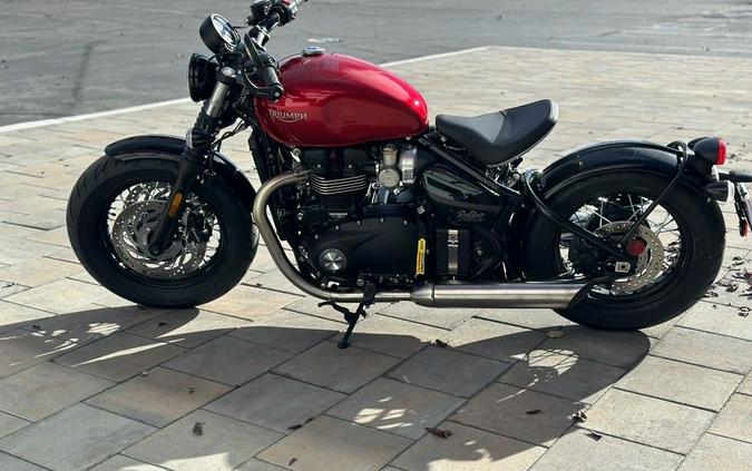 2023 Triumph Bonneville Bobber Red Hopper