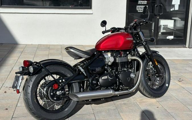 2023 Triumph Bonneville Bobber Red Hopper