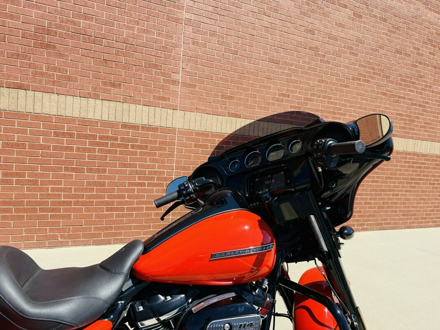 FLHXS 2020 Street Glide Special