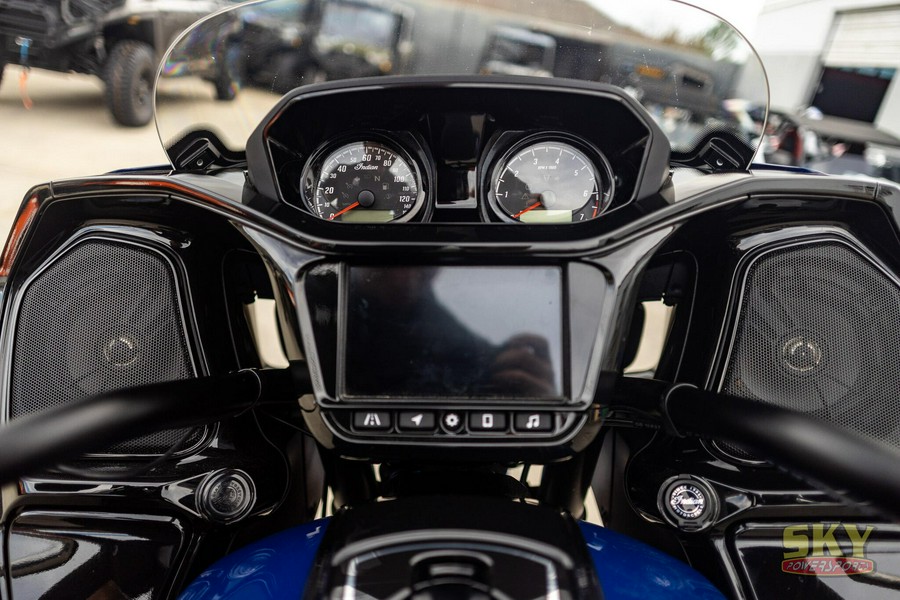 2025 Indian Motorcycle CHALLENGER DARK HORSE 112 RA 49ST Dark Horse
