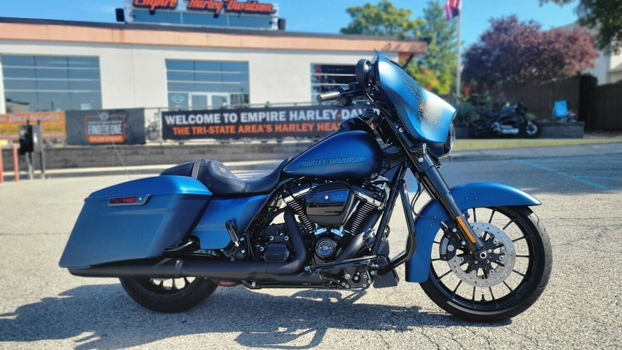 2018 Harley-Davidson Street Glide Special Anniversary Legend Blue Denim