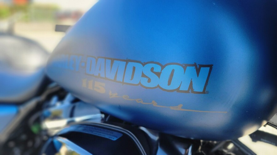 2018 Harley-Davidson Street Glide Special Anniversary Legend Blue Denim
