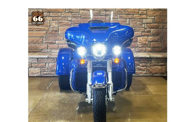 2024 Harley-Davidson Tri Glide Ultra Blue Burst