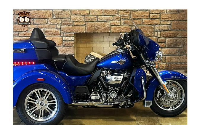 2024 Harley-Davidson Tri Glide Ultra Blue Burst