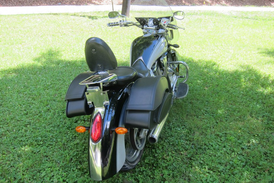 2005 Victory Motorcycles KINGPIN