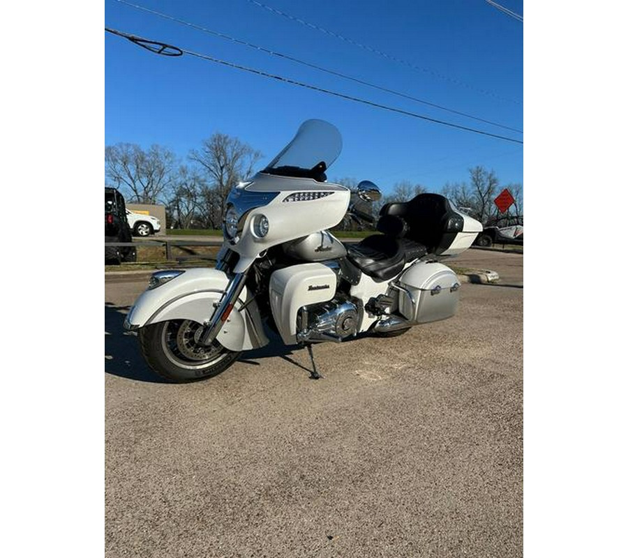 2019 Indian Motorcycle® Roadmaster® Pearl White / Star Silver