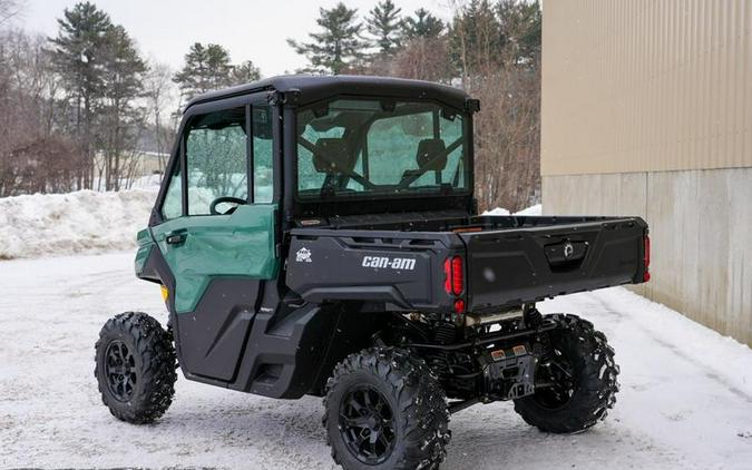 2026 Can-Am® Defender DPS CAB HD10