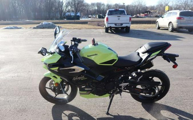 2026 Kawasaki Ninja® 500 ABS