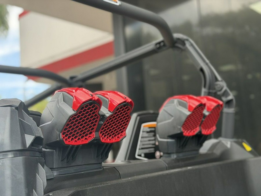 2027 Can-Am Commander MAX X Mr