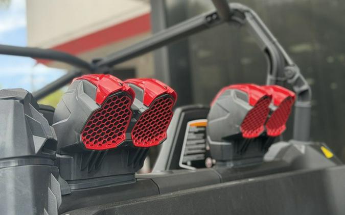 2027 Can-Am Commander MAX X Mr