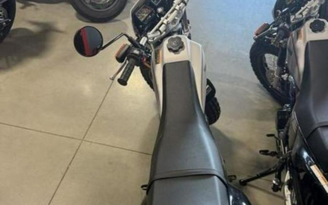 2027 Yamaha TW 200