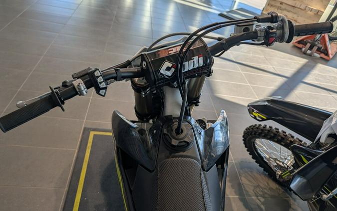 2025 Triumph TF 450-RC Edition