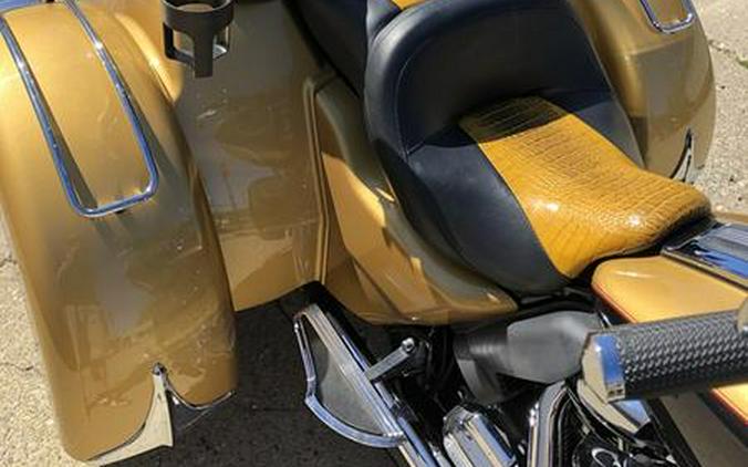 2017 Harley-Davidson® Tri Glide - FP8197