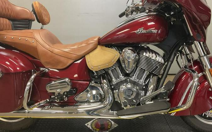 2017 Indian Motorcycle® Roadmaster® Burgundy Metallic