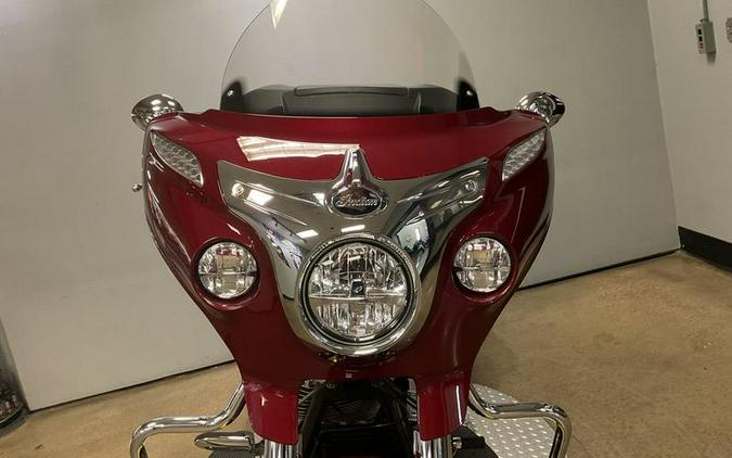 2017 Indian Motorcycle® Roadmaster® Burgundy Metallic