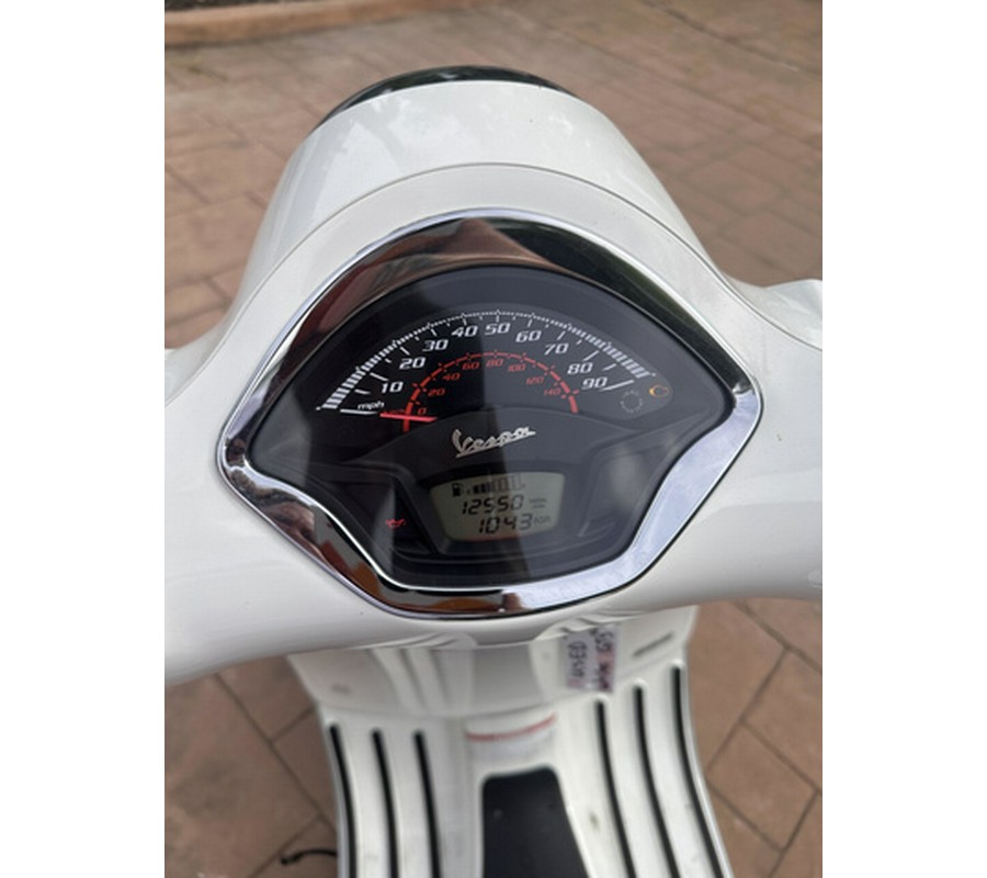 2020 Vespa GTS 300 Super