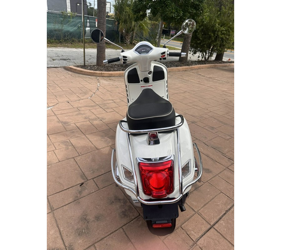 2020 Vespa GTS 300 Super