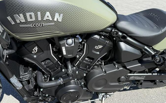 2026 Indian Motorcycle® Scout® Bobber Limited +Tech Moss Green Smoke