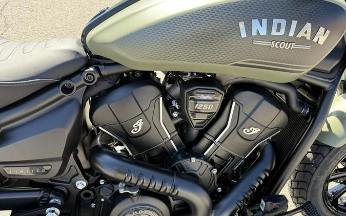 2026 Indian Motorcycle® Scout® Bobber Limited +Tech Moss Green Smoke