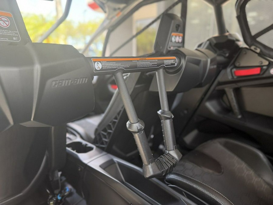 2027 Can-Am Maverick R MAX X Rc With Smart-Shox